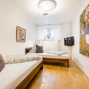 Apartment Ferien Und Messewohnug, Köln