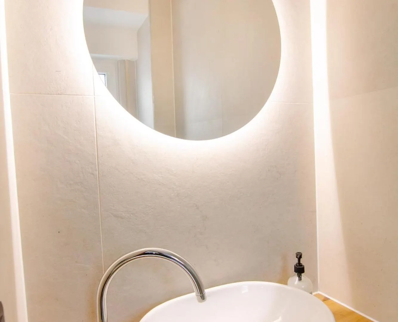 Comfort Hub - Homestay - 3 Gaestezimmer Im Eigentumshaus Cologne 0*,