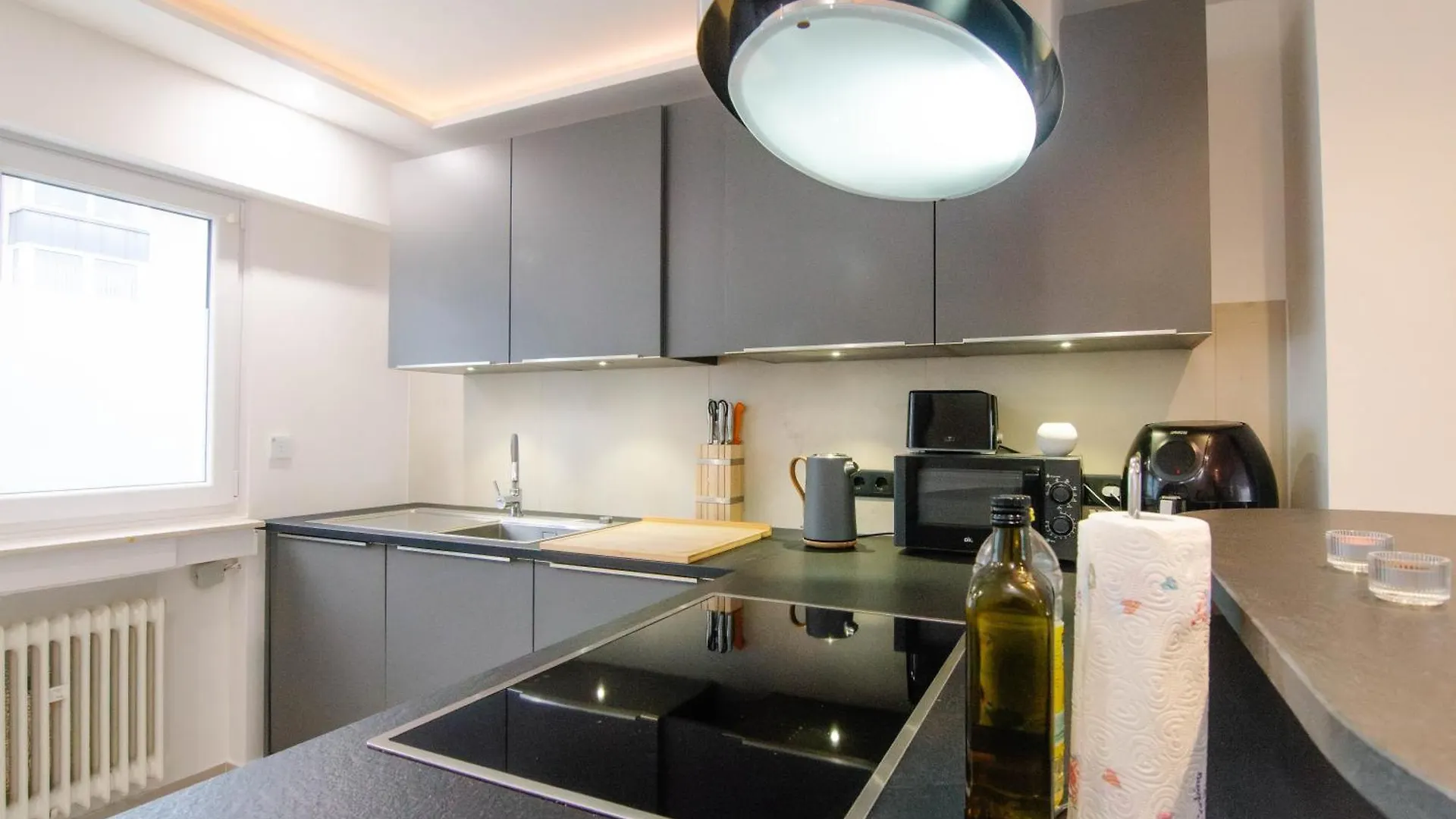 Comfort Hub - Homestay - 3 Gaestezimmer Im Eigentumshaus Cologne Germany