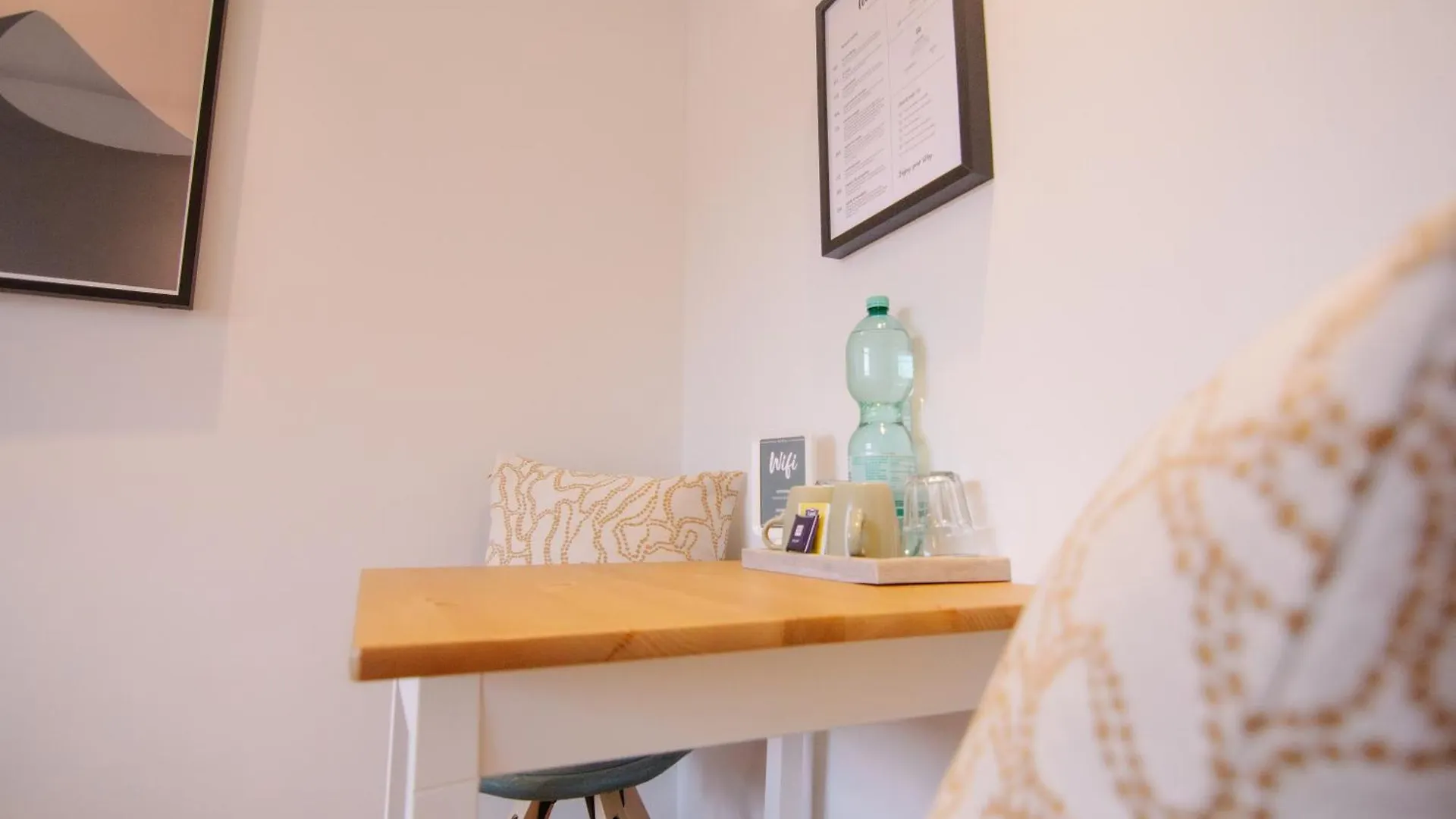 Comfort Hub - Homestay - 3 Gaestezimmer Im Eigentumshaus Cologne
